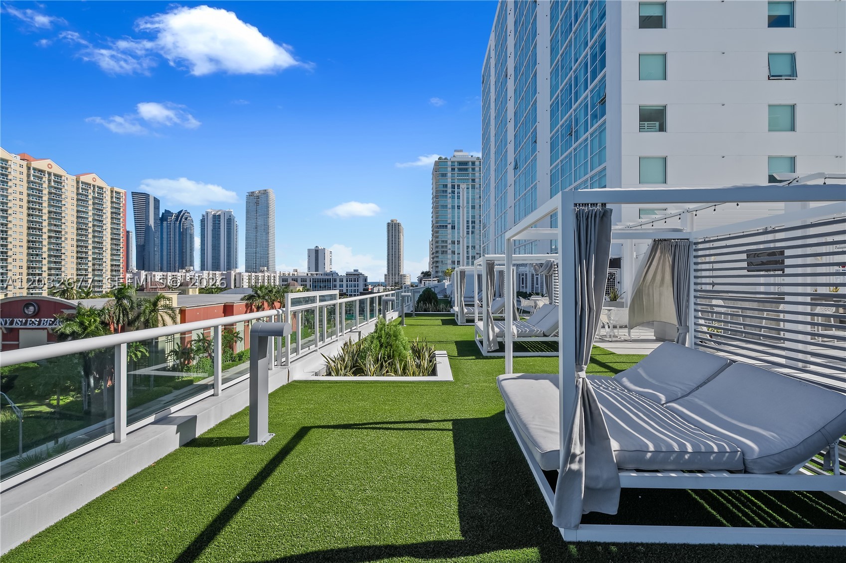 image 400 Sunny Isles44