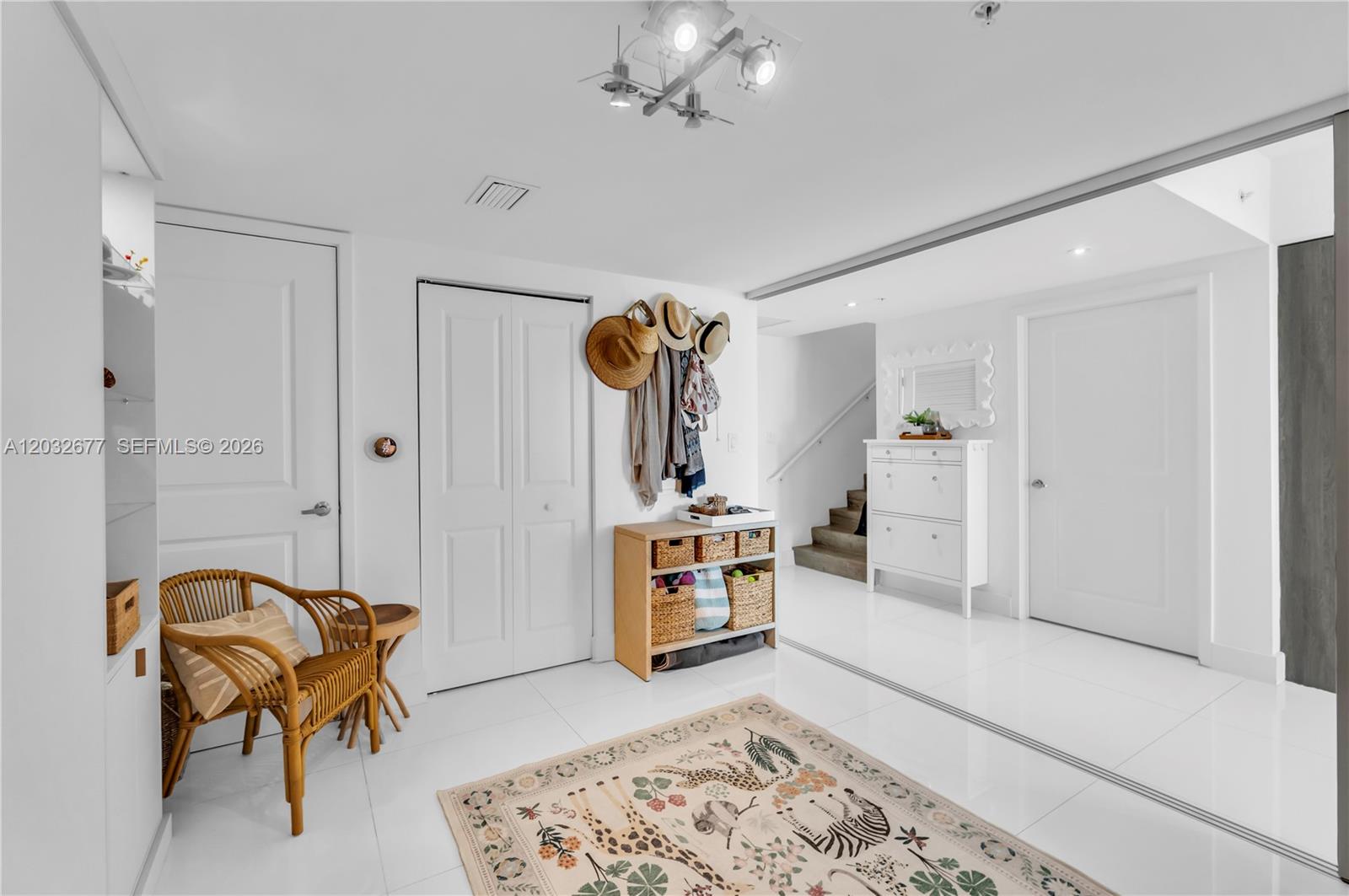 400 Sunny Isles Blvd #1917 Sunny Isles Beach, FL 33160