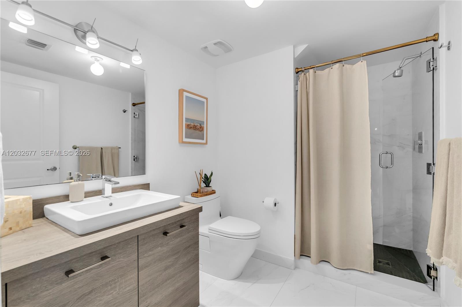 400 Sunny Isles Blvd #1917 Sunny Isles Beach, FL 33160