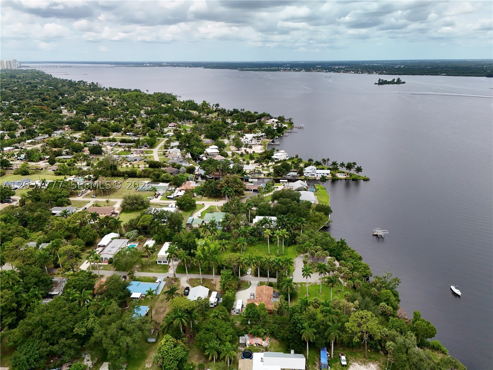 304 Royal Palm Park Rd Fort Myers, FL 33905