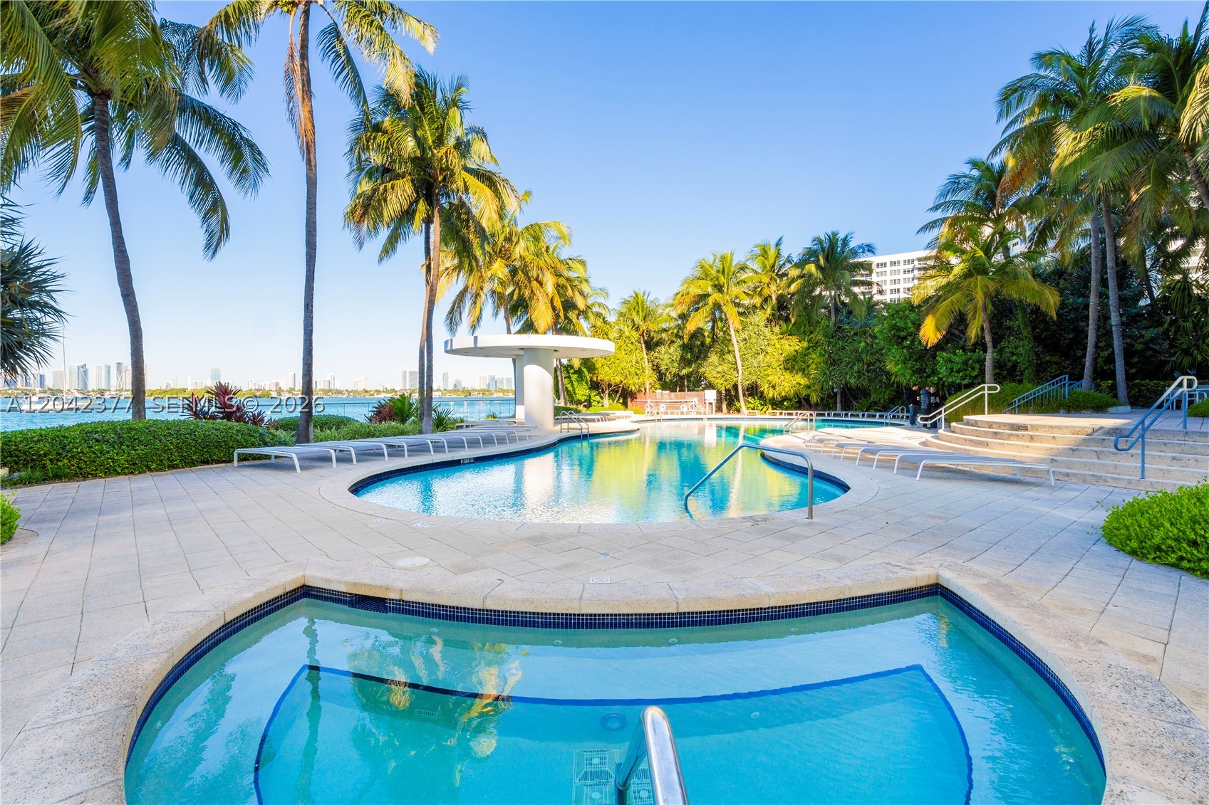 image The Waverly at South Beach21