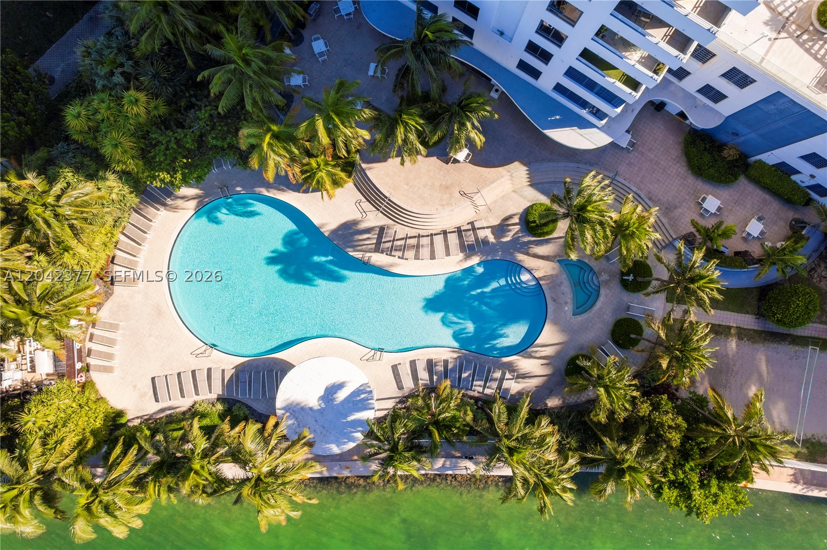 image The Waverly at South Beach2