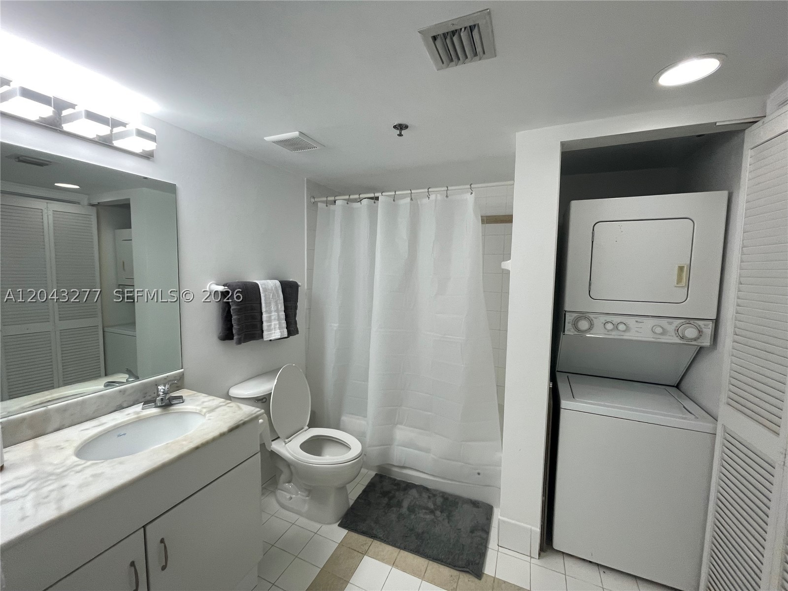 image The Club at Brickell Bay9
