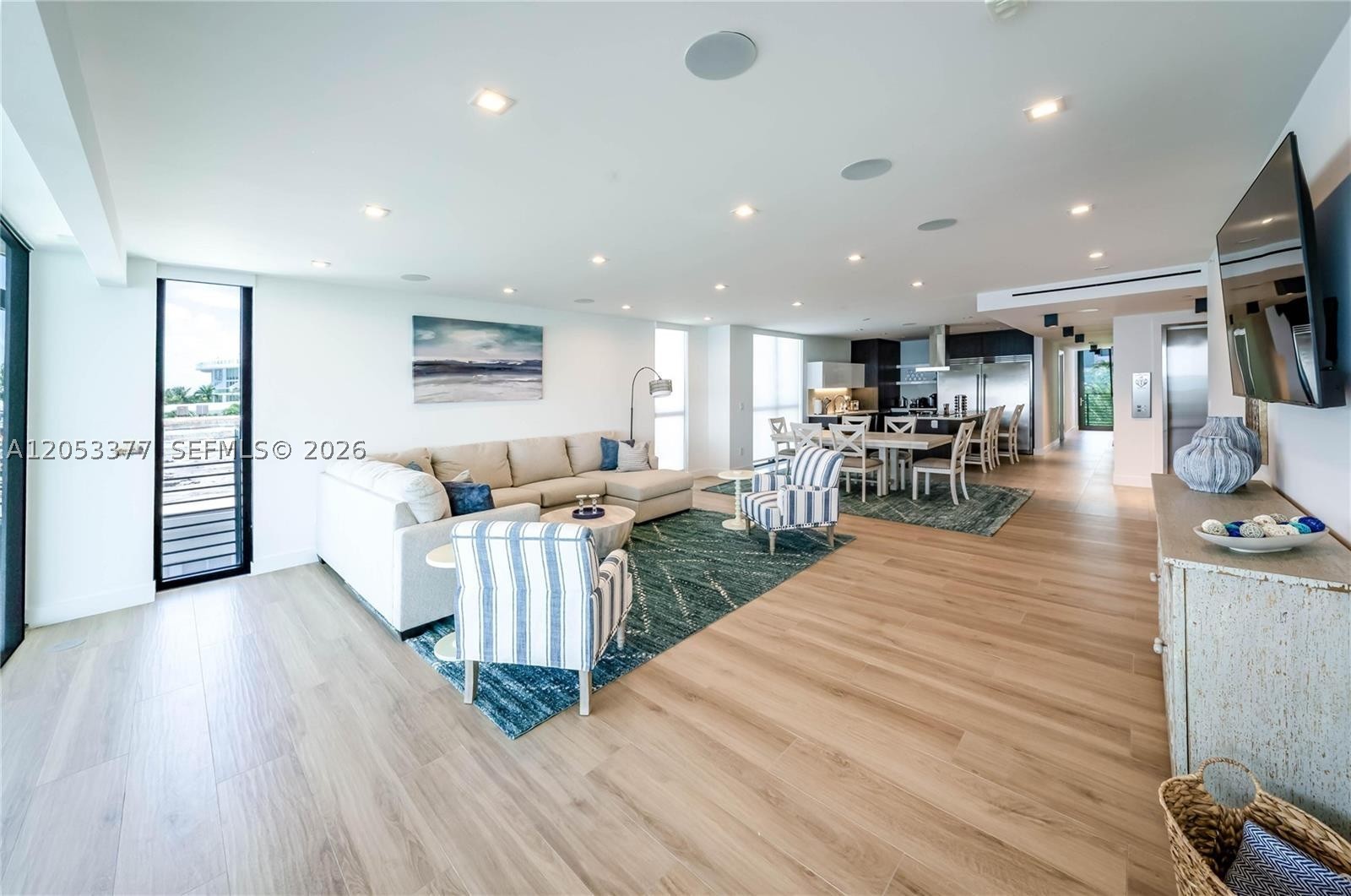 1930 Bay Dr #PH 2 Miami Beach, FL 33141