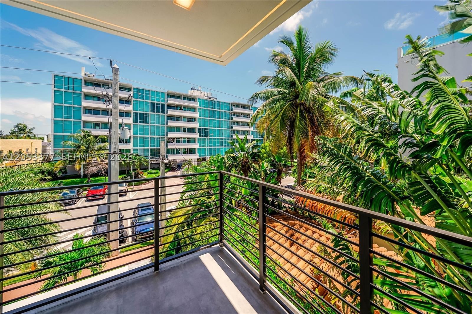 1930 Bay Dr #PH 2 Miami Beach, FL 33141