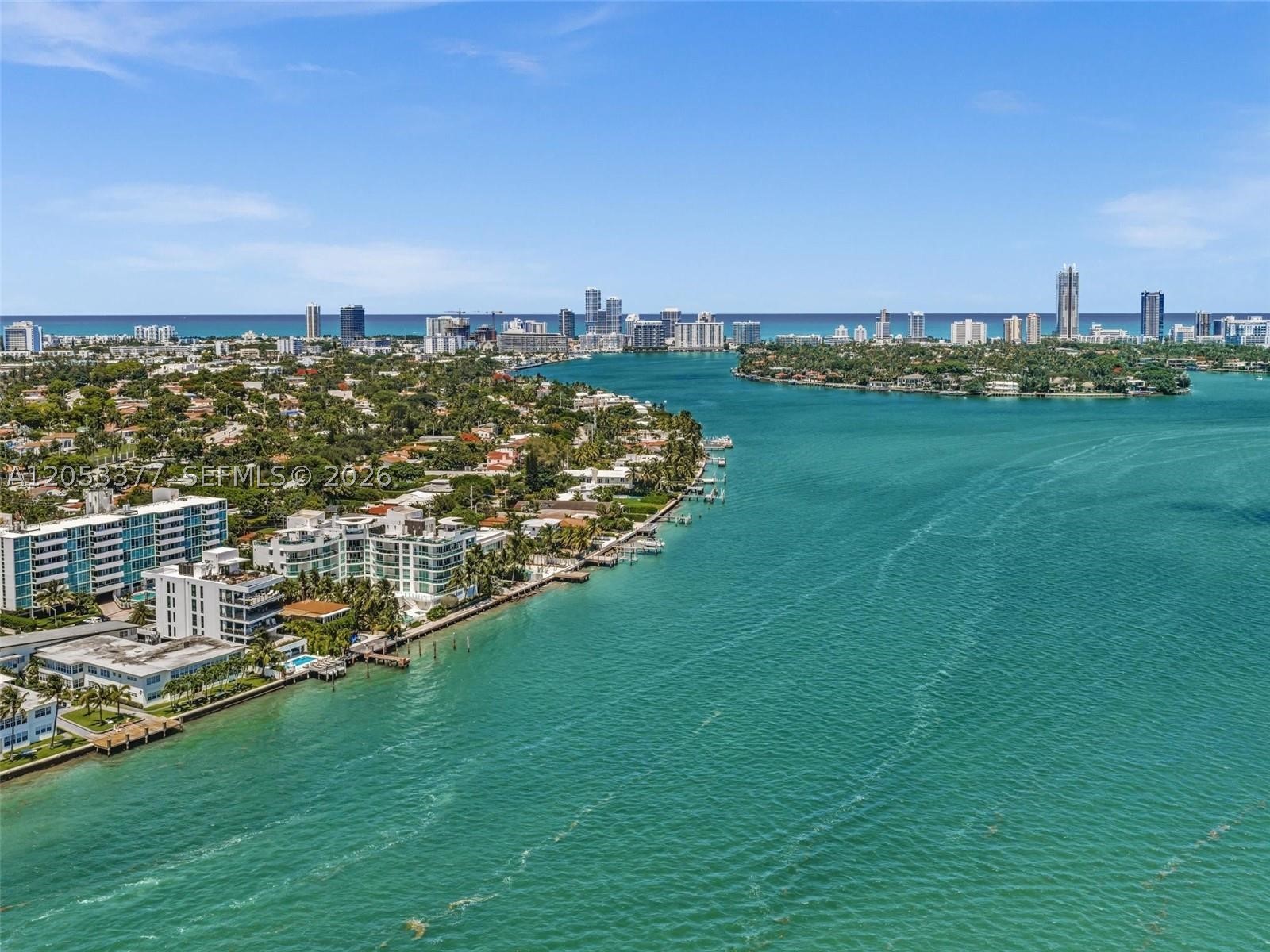 1930 Bay Dr #PH 2 Miami Beach, FL 33141