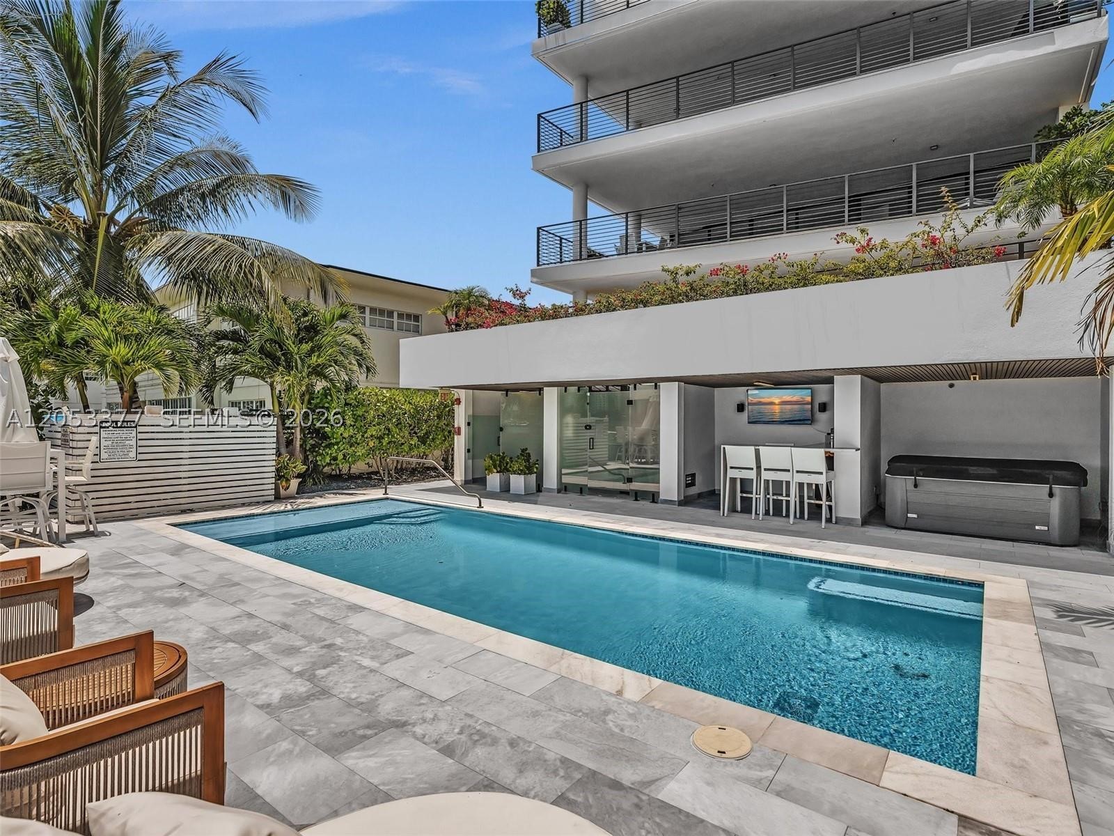 1930 Bay Dr #PH 2 Miami Beach, FL 33141