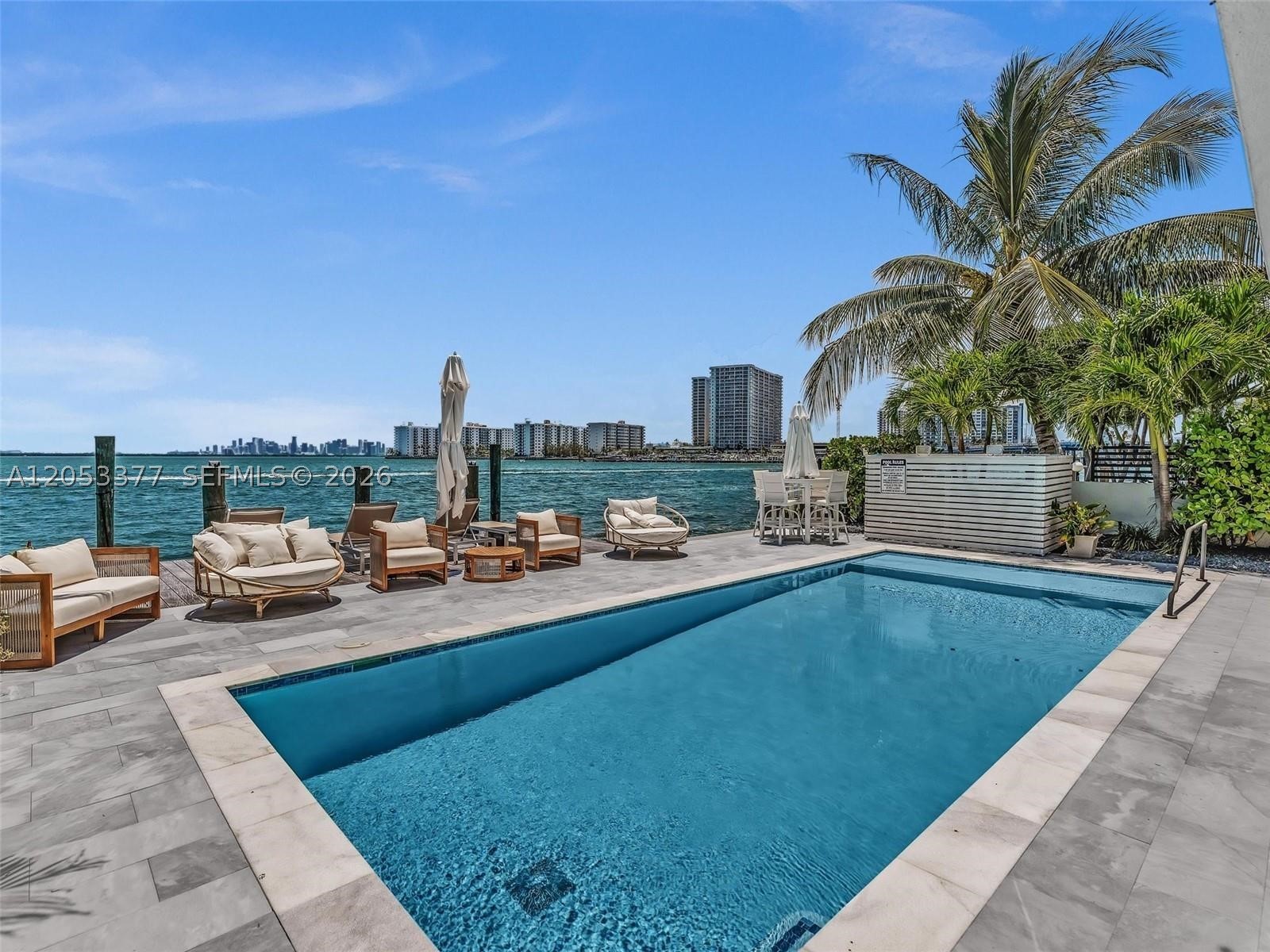 1930 Bay Dr #PH 2 Miami Beach, FL 33141
