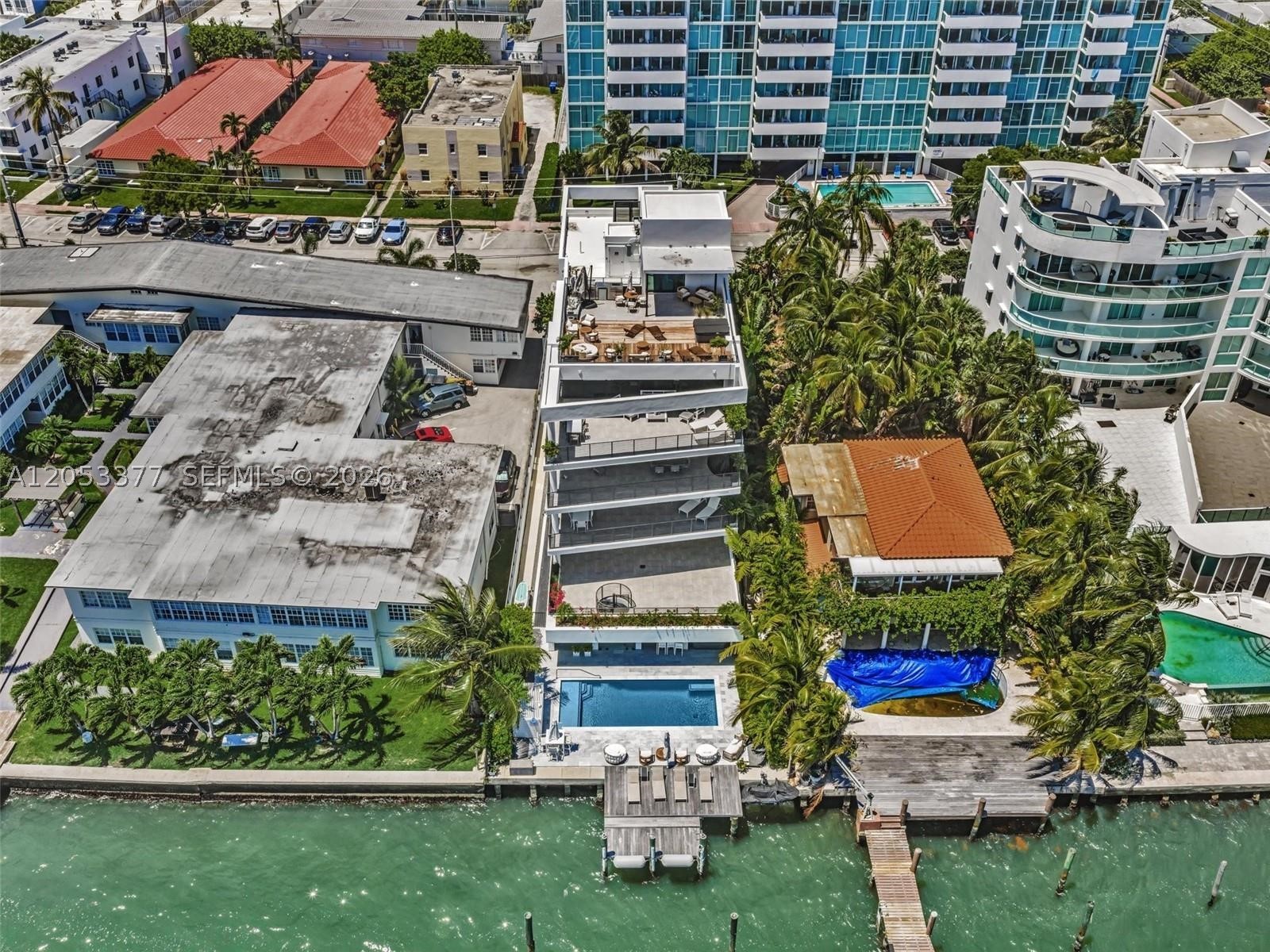 1930 Bay Dr #PH 2 Miami Beach, FL 33141