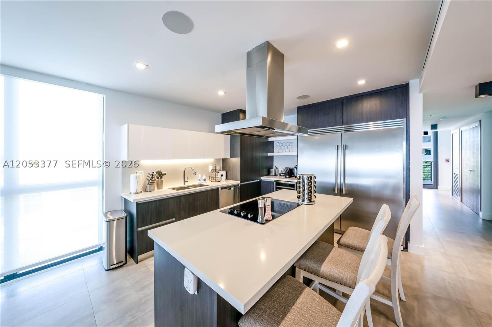 1930 Bay Dr #PH 2 Miami Beach, FL 33141