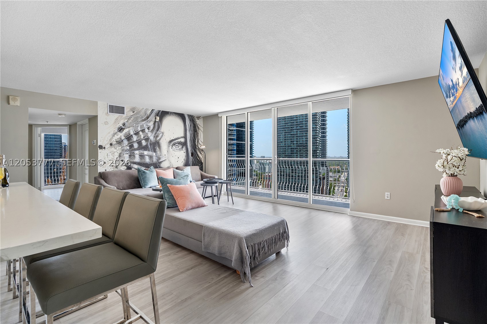 1200 Brickell Bay Dr #2423