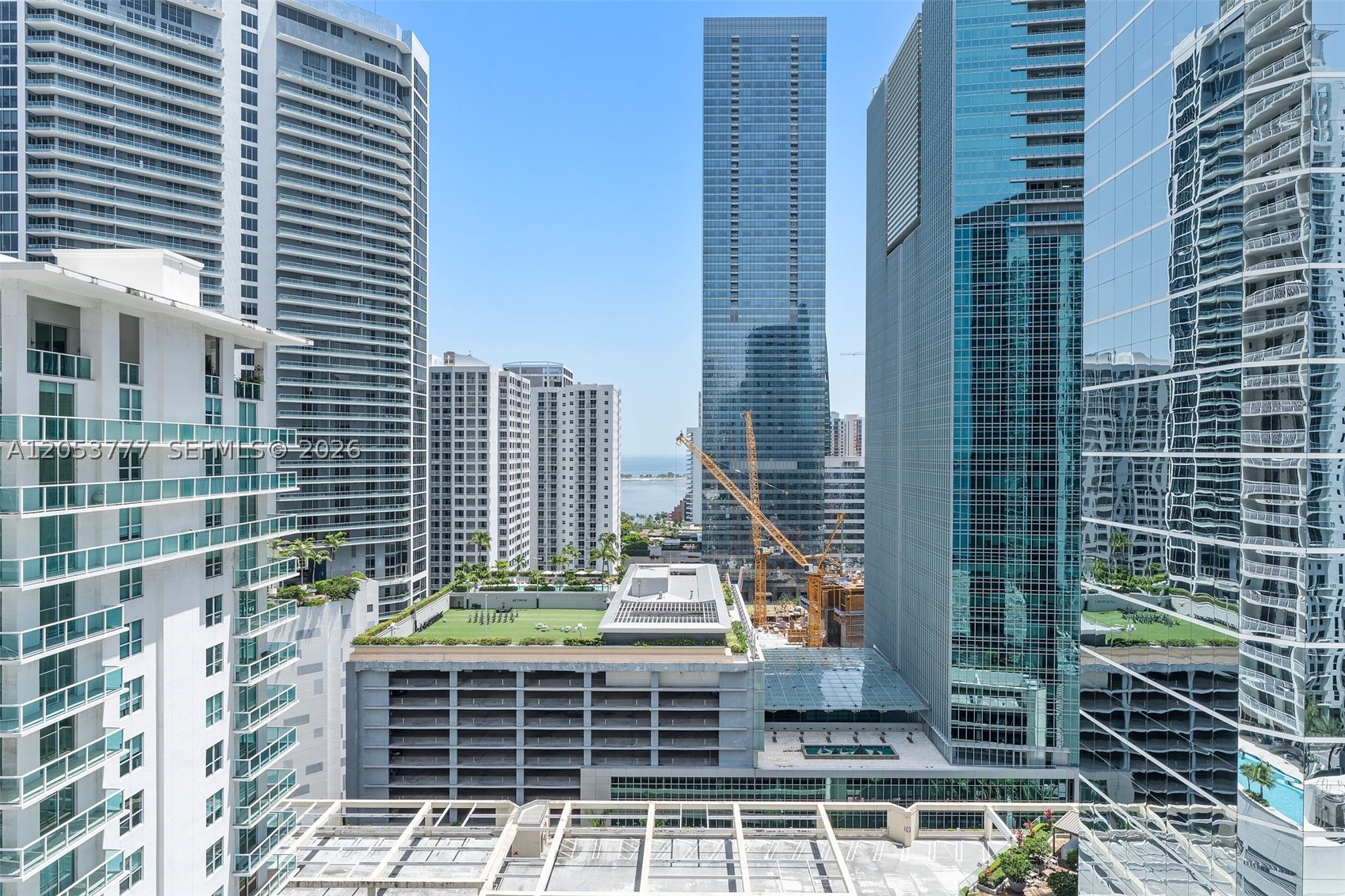 1200 Brickell Bay Dr #2423 Miami, FL 33131