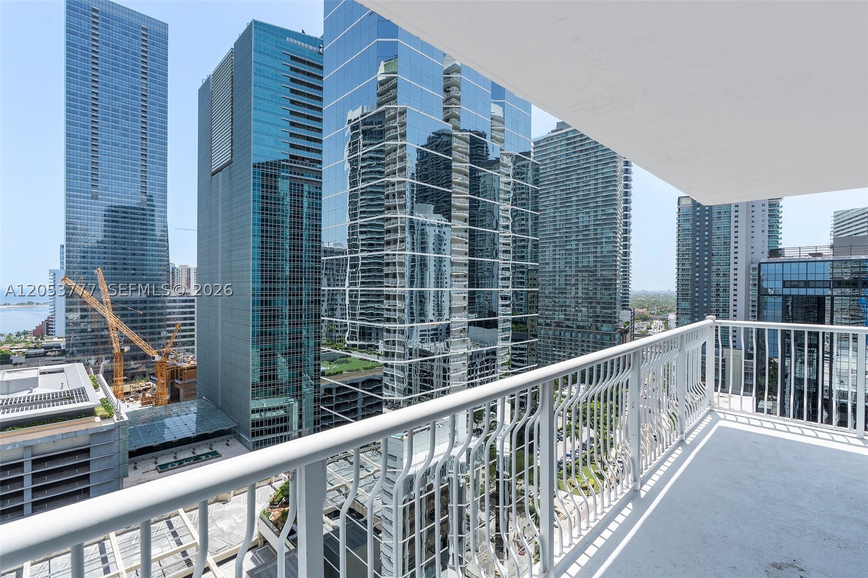 1200 Brickell Bay Dr #2423 Miami, FL 33131