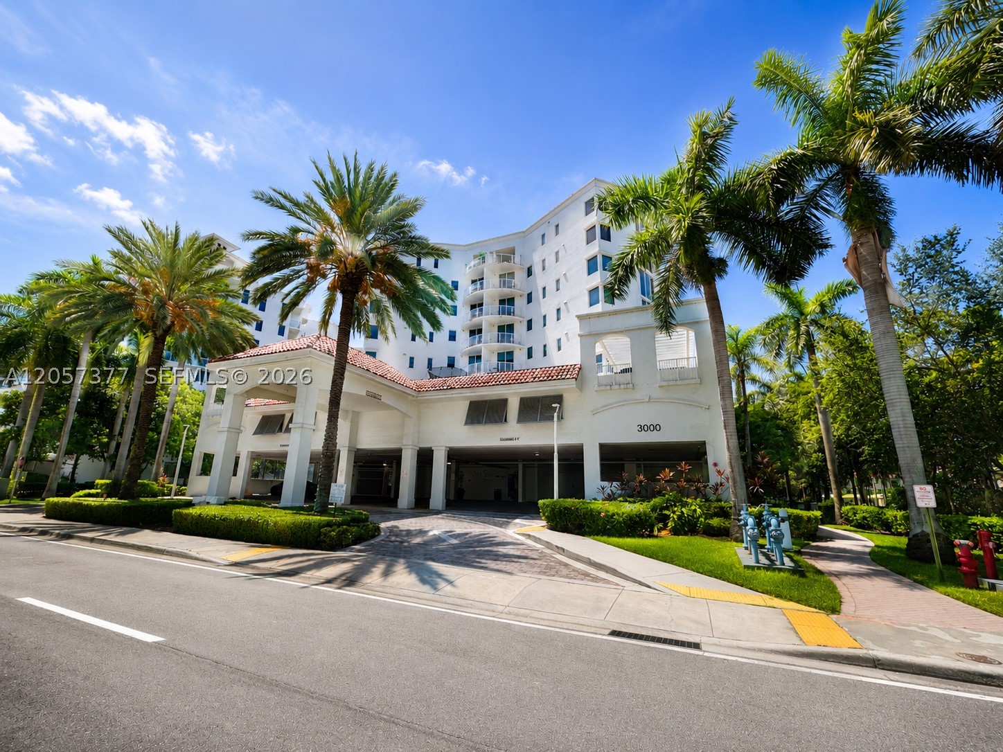 3000 NE 188th St #709 Aventura, FL 33180