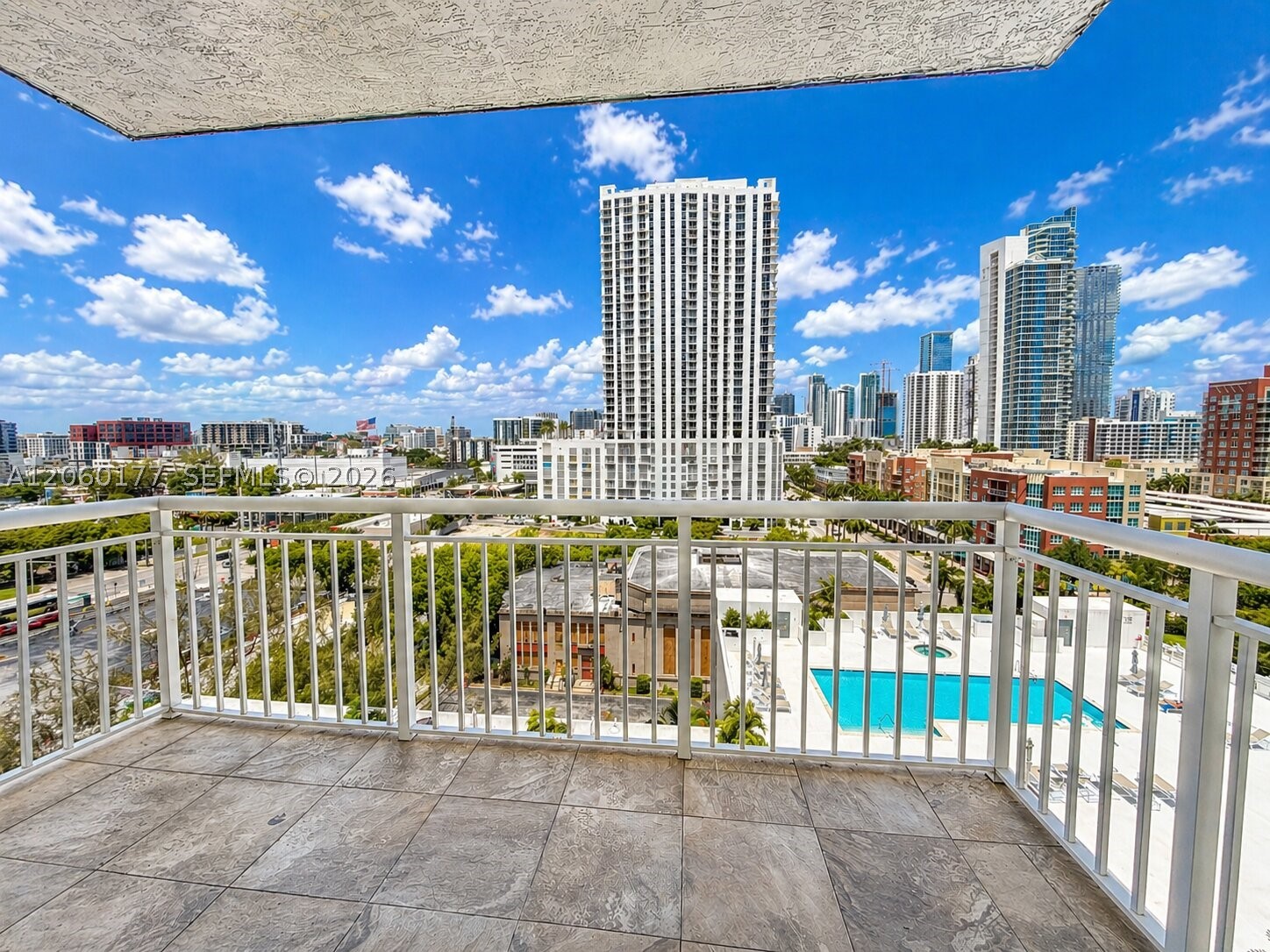 275 NE 18st #1110 Miami, FL 33132