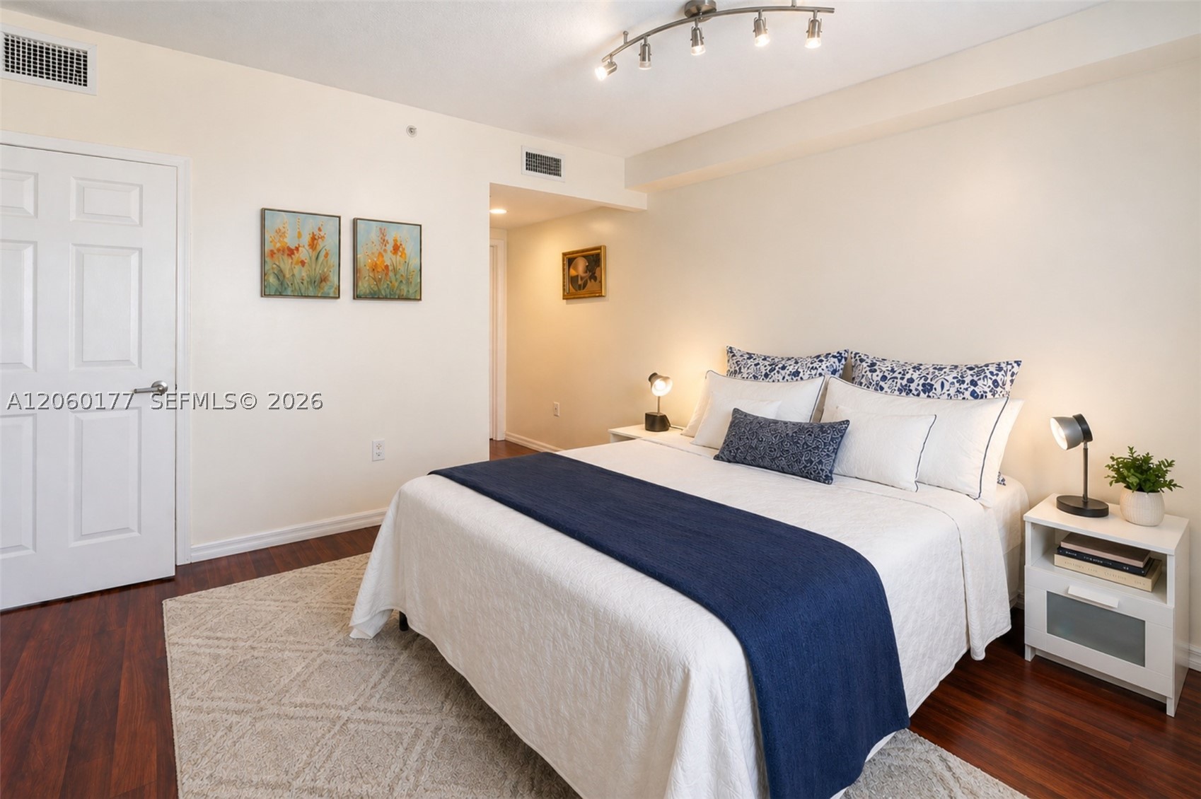 275 NE 18st #1110 Miami, FL 33132