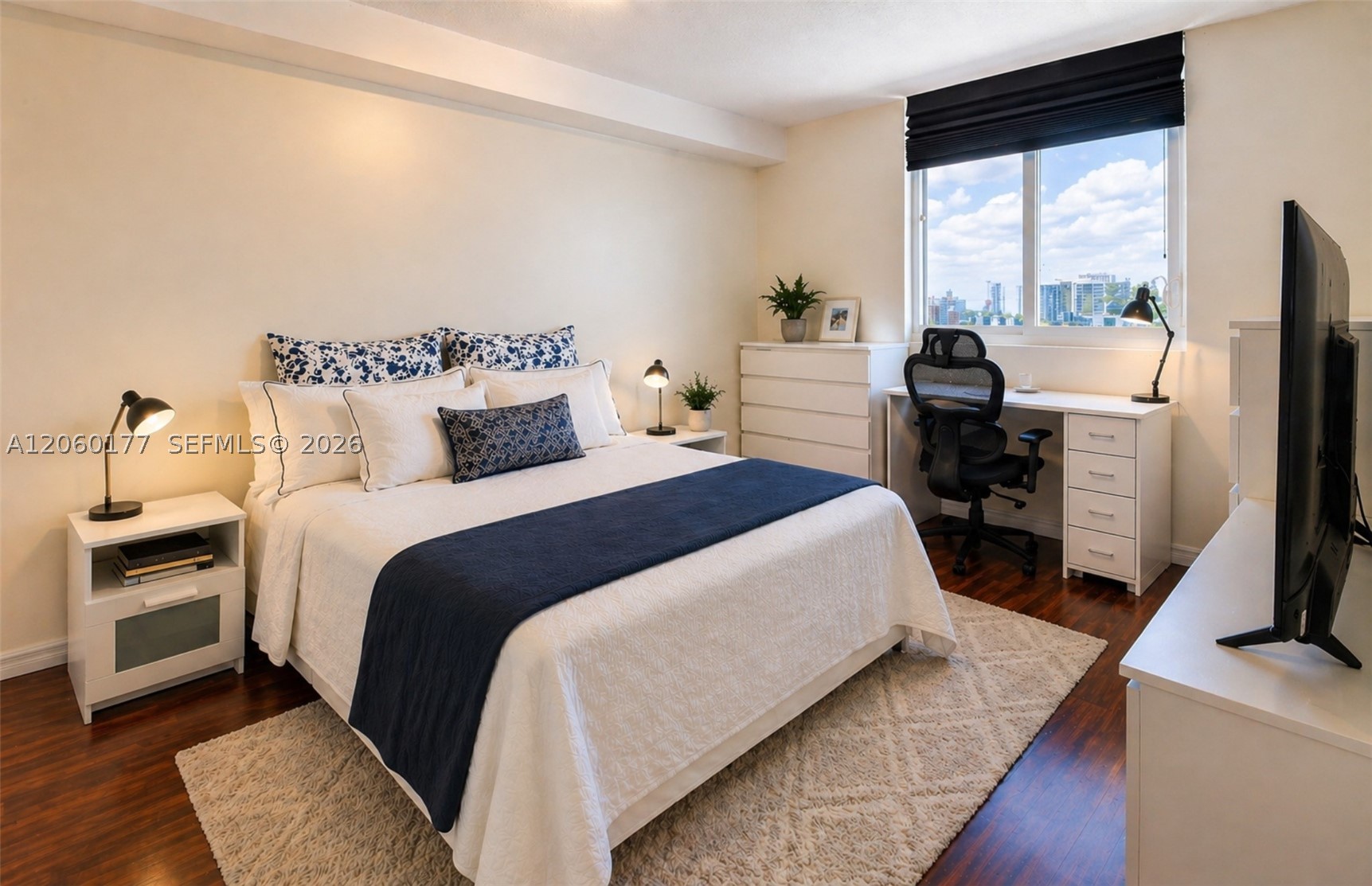 275 NE 18st #1110 Miami, FL 33132