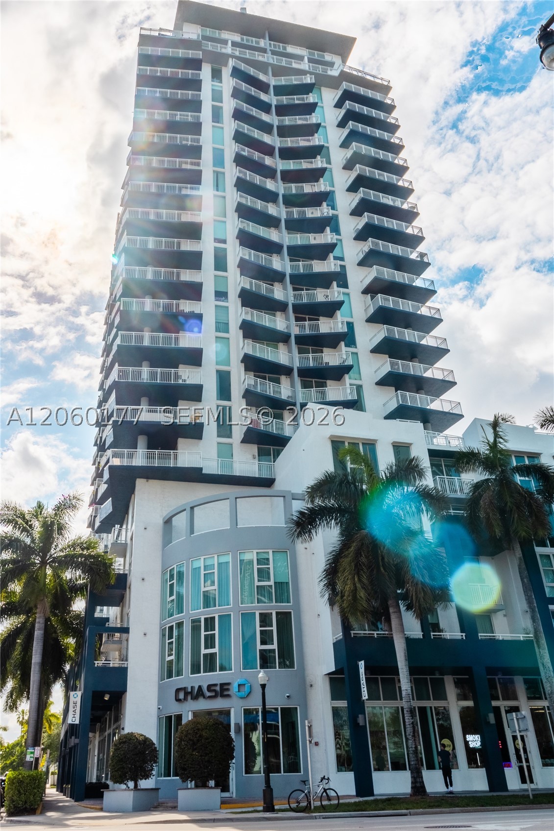 275 NE 18st #1110 Miami, FL 33132