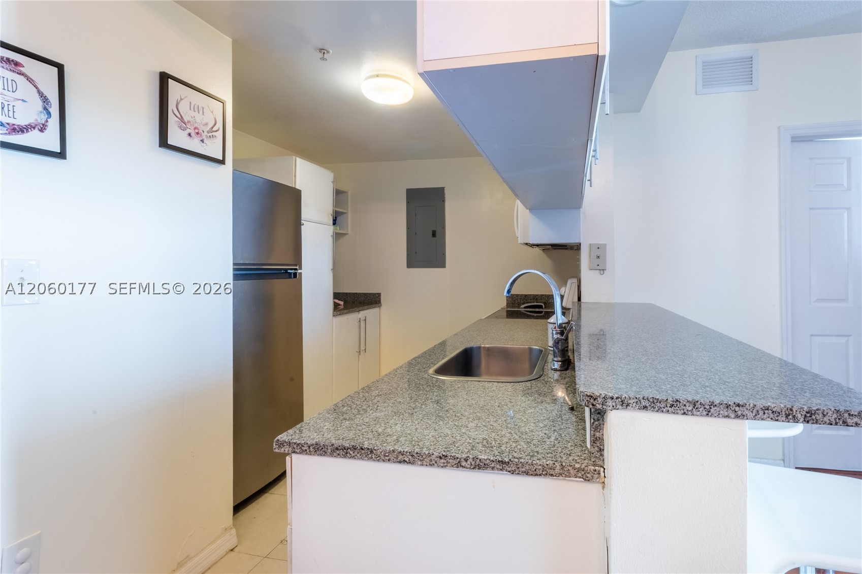 275 NE 18st #1110 Miami, FL 33132