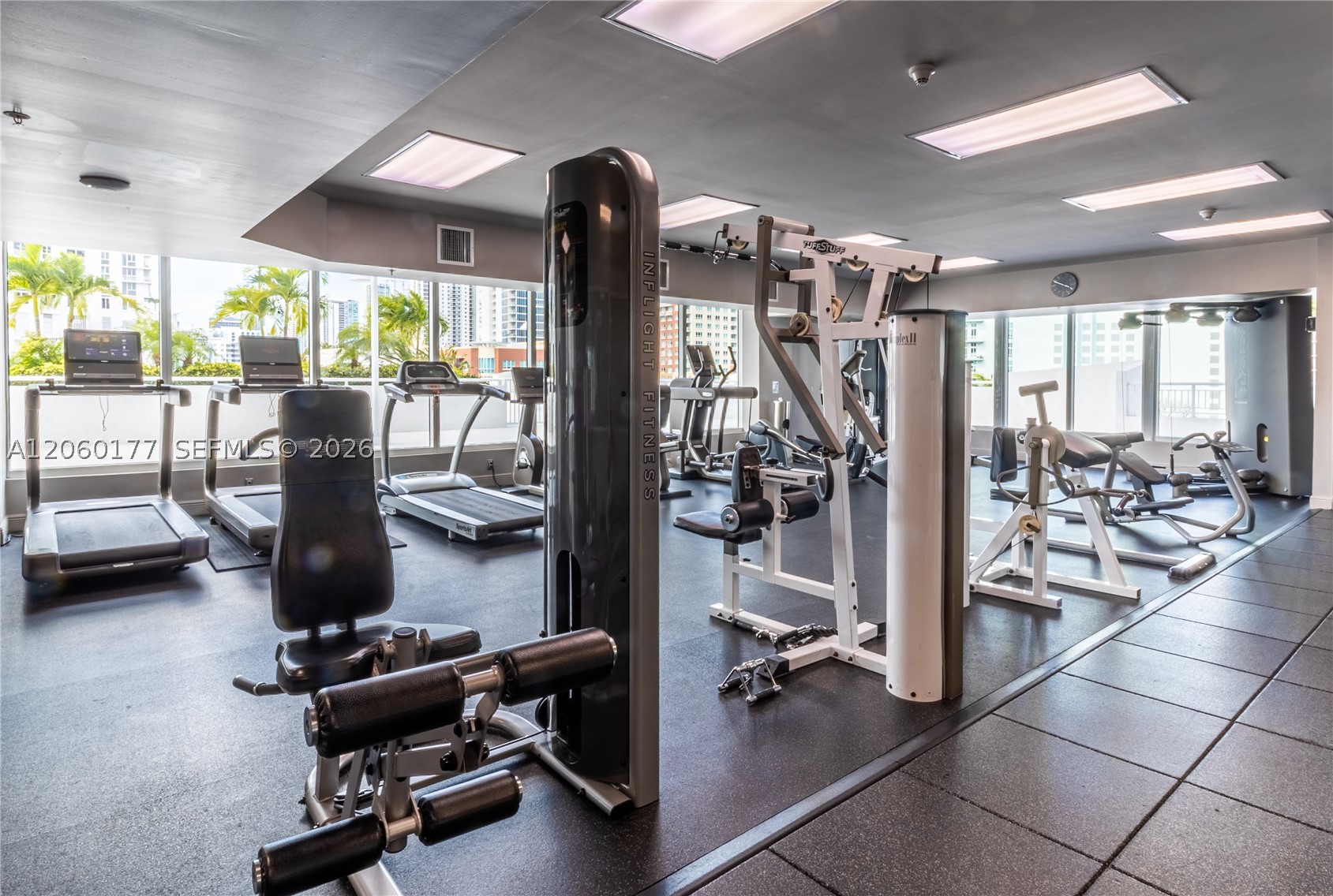 275 NE 18st #1110 Miami, FL 33132