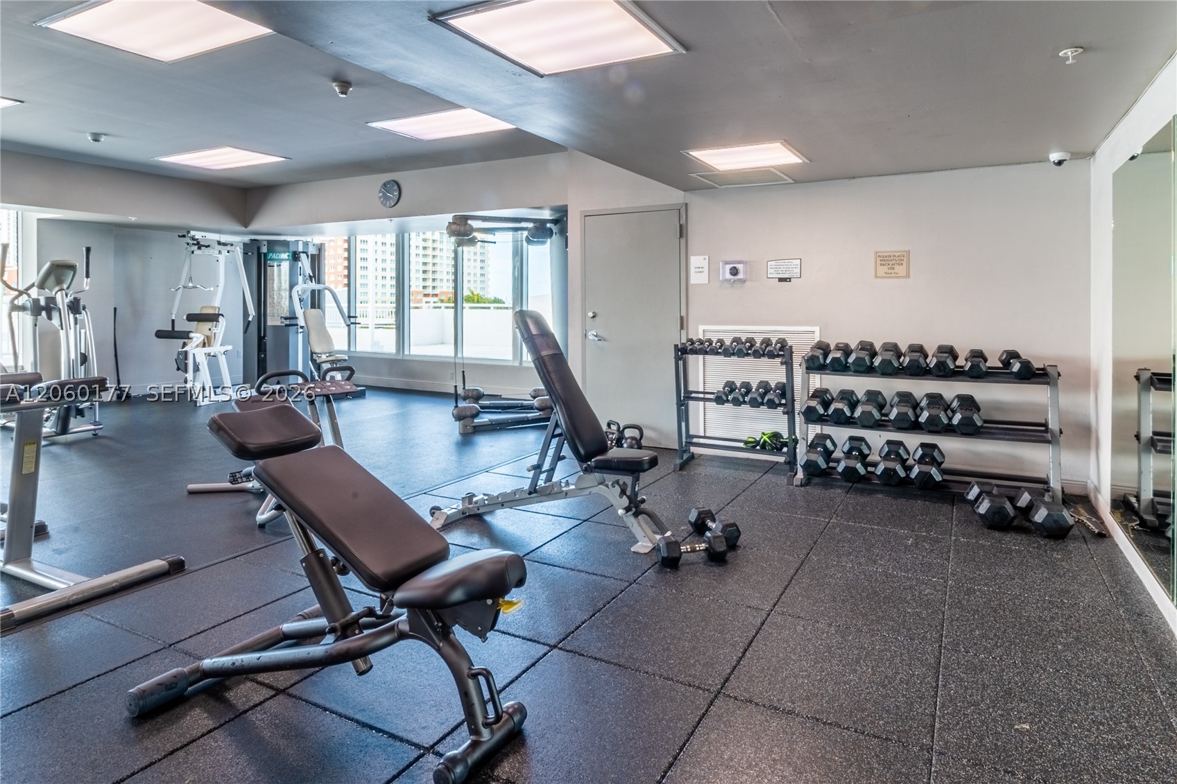 275 NE 18st #1110 Miami, FL 33132