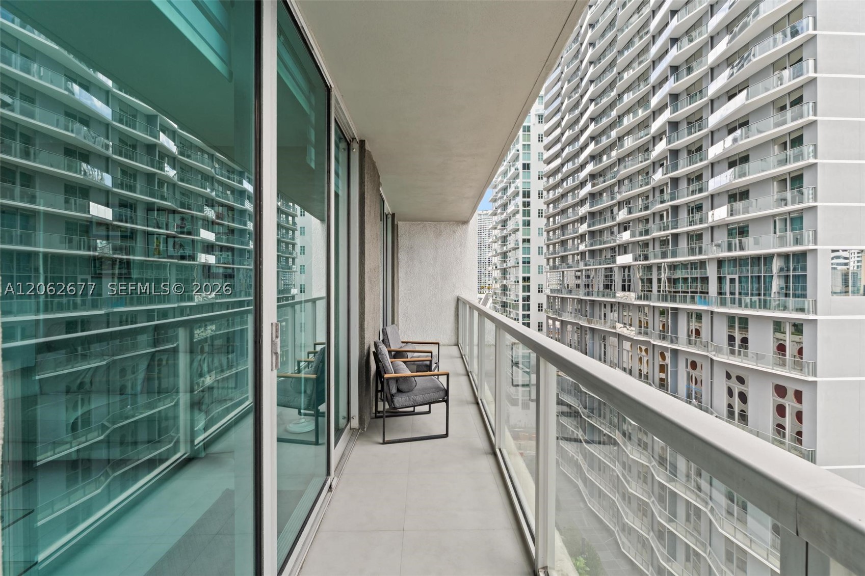 image 500 Brickell East36