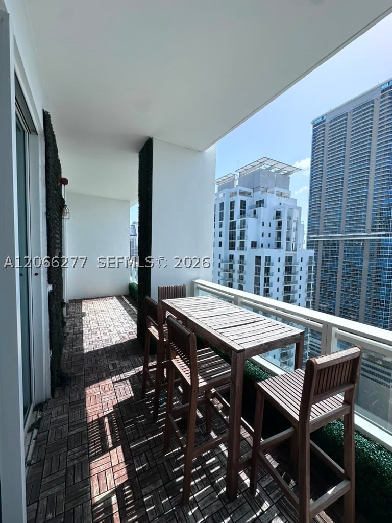 image The Bond on Brickell11