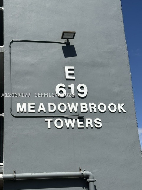 619 NE 14th Ave #403