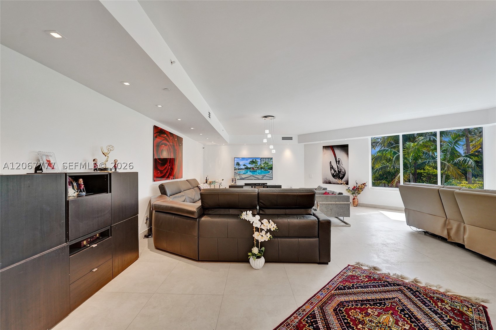 21200 Point Pl #403 Aventura, FL 33180