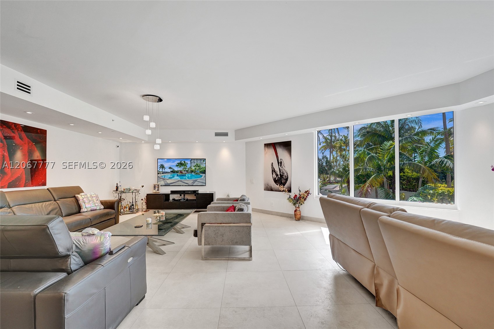 21200 Point Pl #403 Aventura, FL 33180