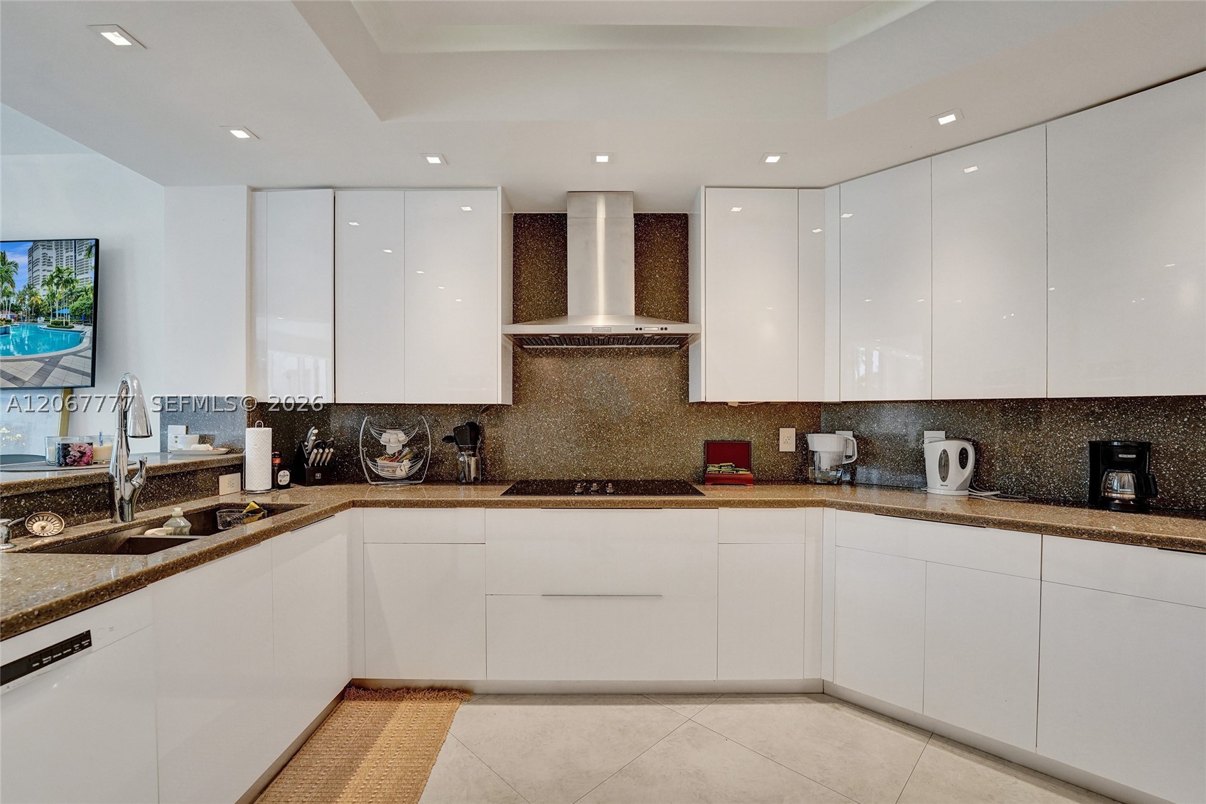 21200 Point Pl #403 Aventura, FL 33180