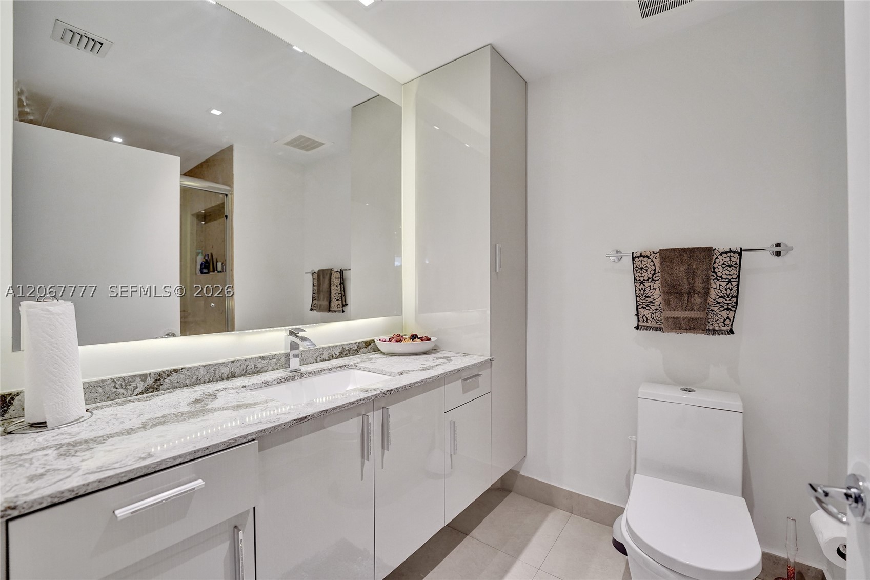21200 Point Pl #403 Aventura, FL 33180