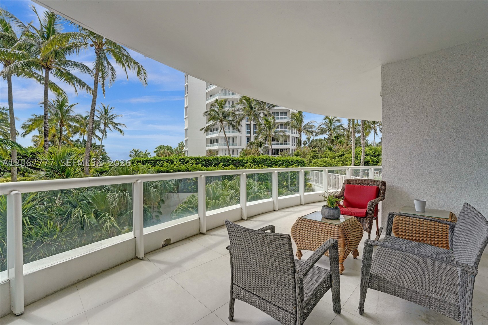 21200 Point Pl #403 Aventura, FL 33180