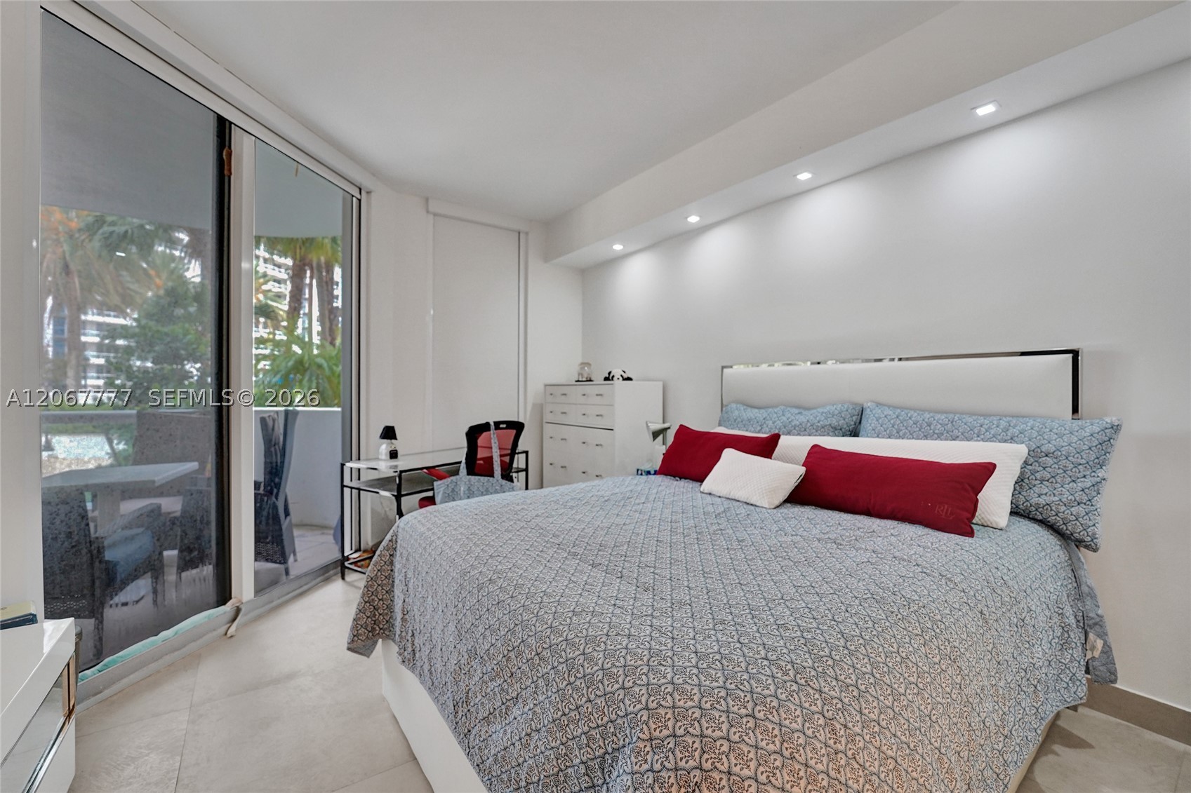 21200 Point Pl #403 Aventura, FL 33180