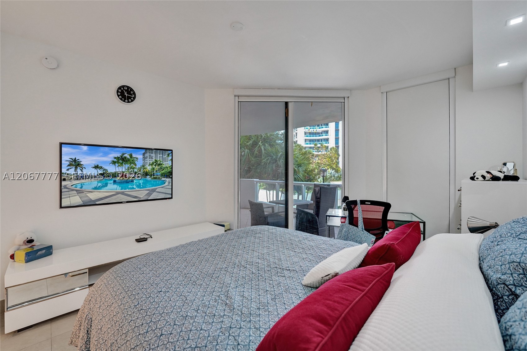 21200 Point Pl #403 Aventura, FL 33180