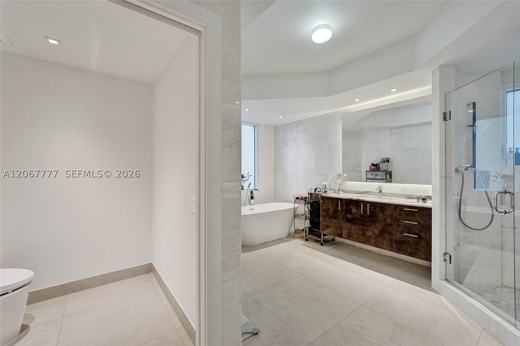 21200 Point Pl #403 Aventura, FL 33180