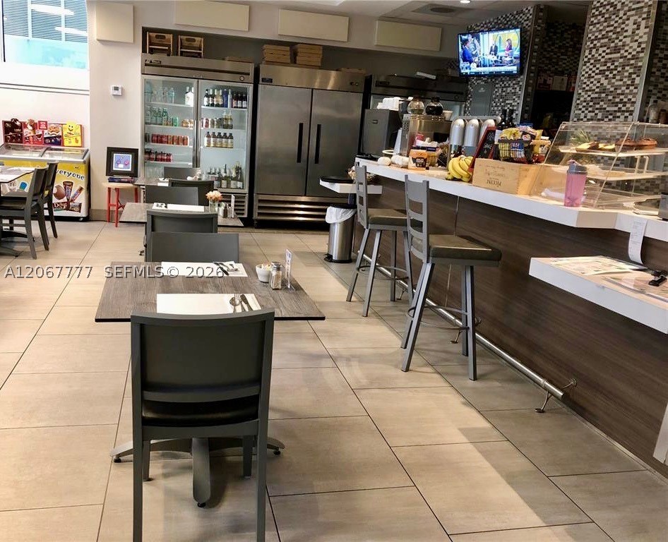 21200 Point Pl #403 Aventura, FL 33180