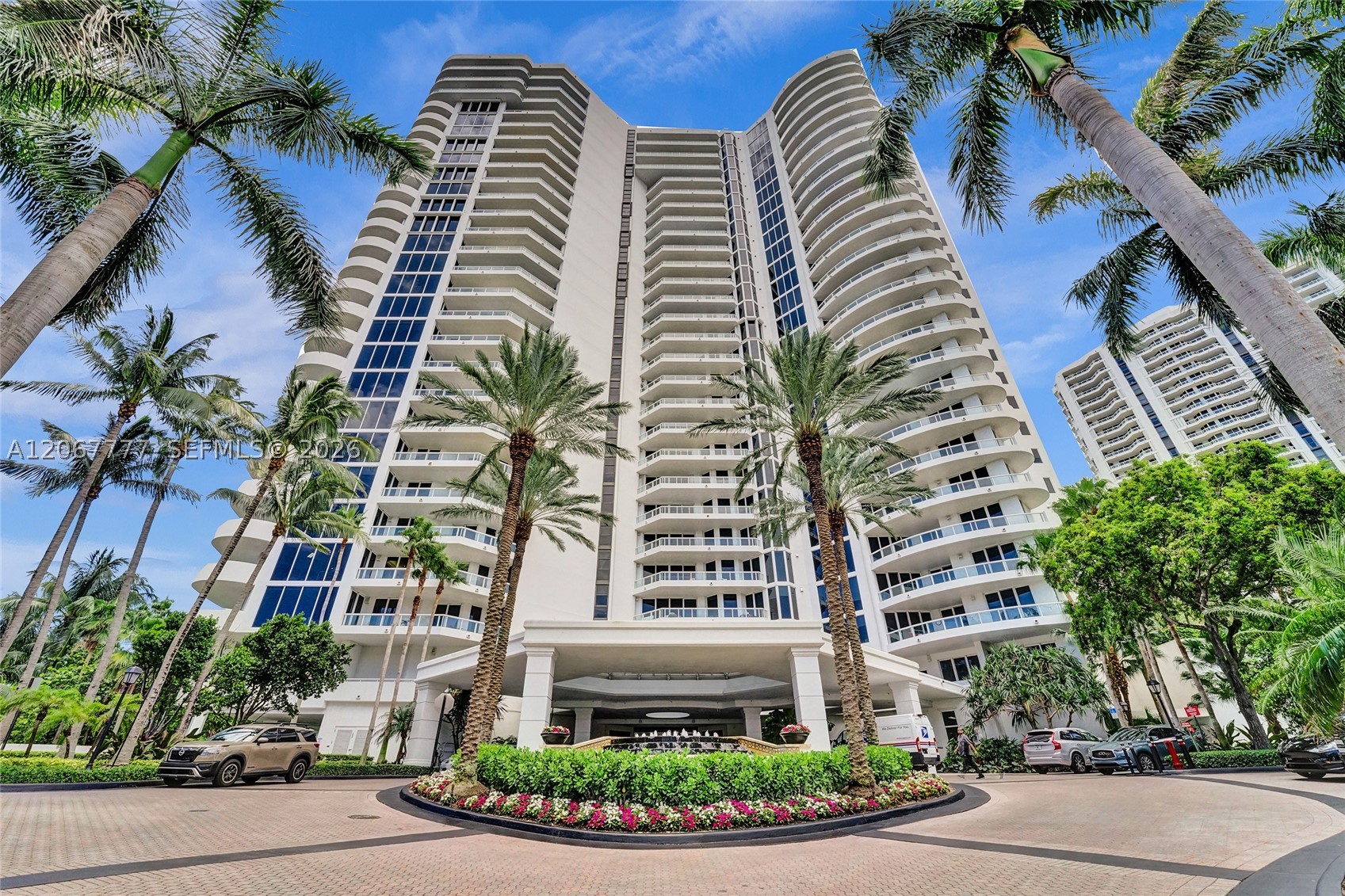 21200 Point Pl #403 Aventura, FL 33180