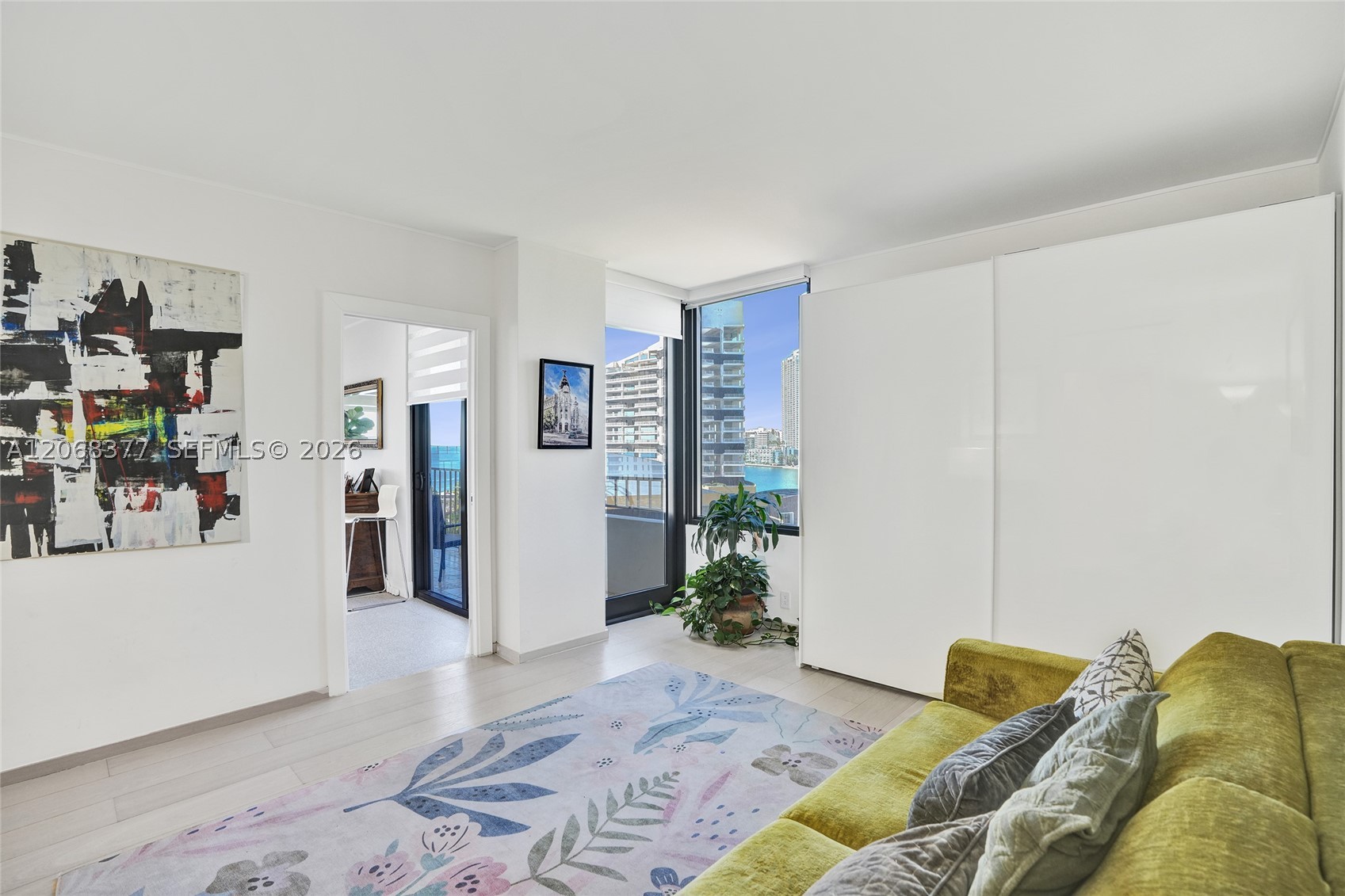 image Brickell Key One18