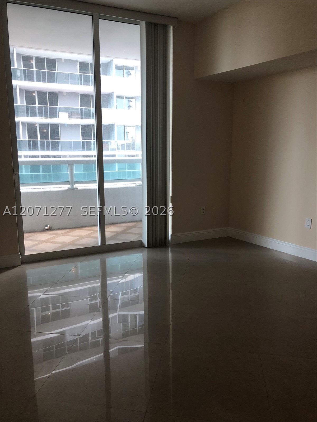 1800 N Bayshore Dr #814 Miami, FL 33132