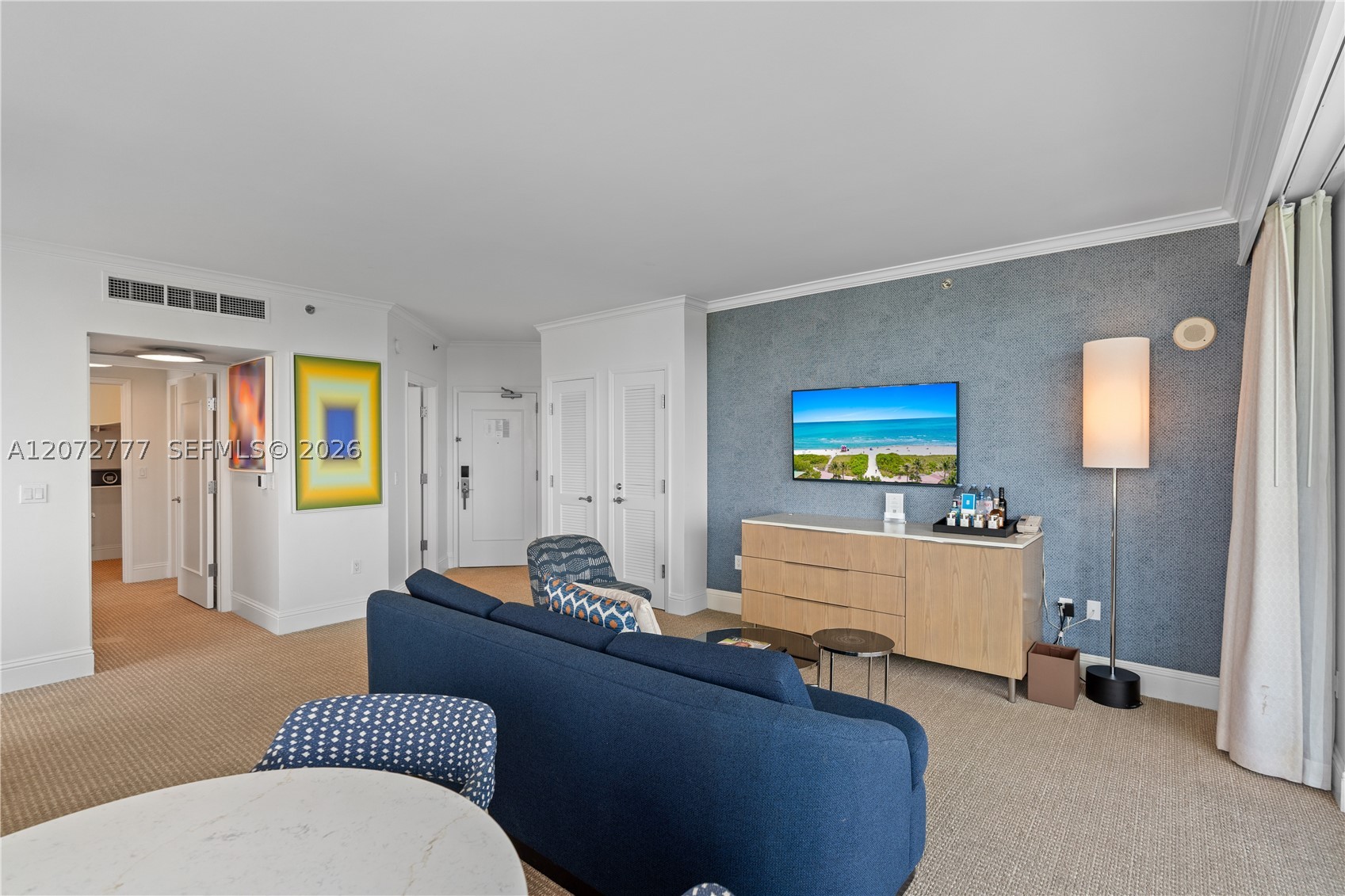 4401 Collins Ave #1115 Miami Beach, FL 33140