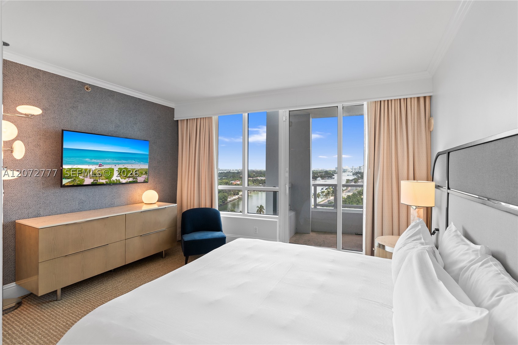 4401 Collins Ave #1115 Miami Beach, FL 33140
