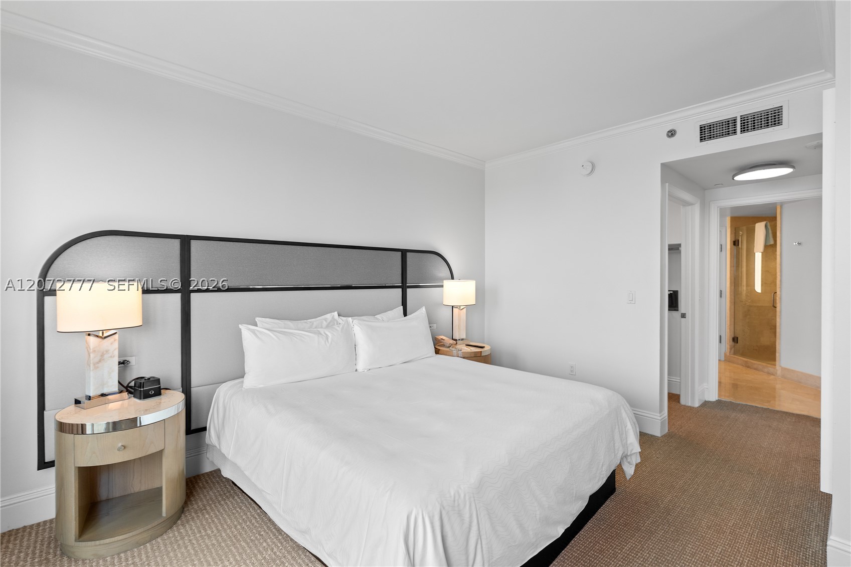 4401 Collins Ave #1115 Miami Beach, FL 33140