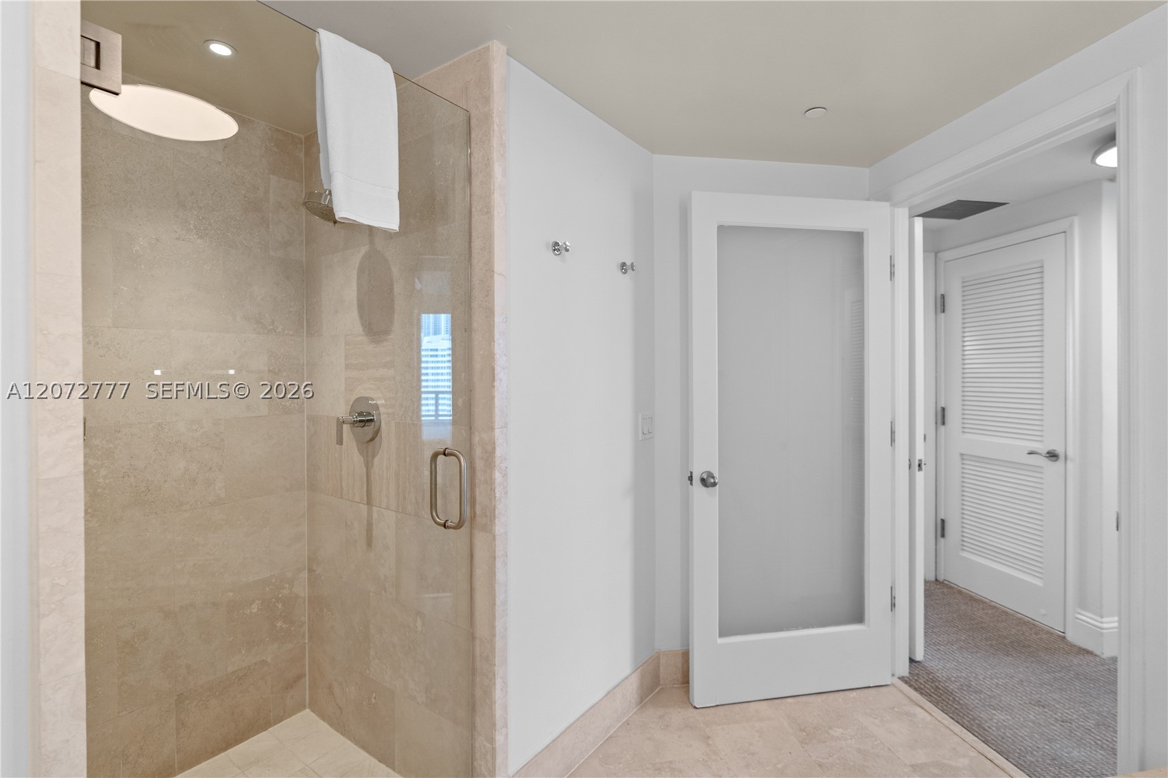 4401 Collins Ave #1115 Miami Beach, FL 33140