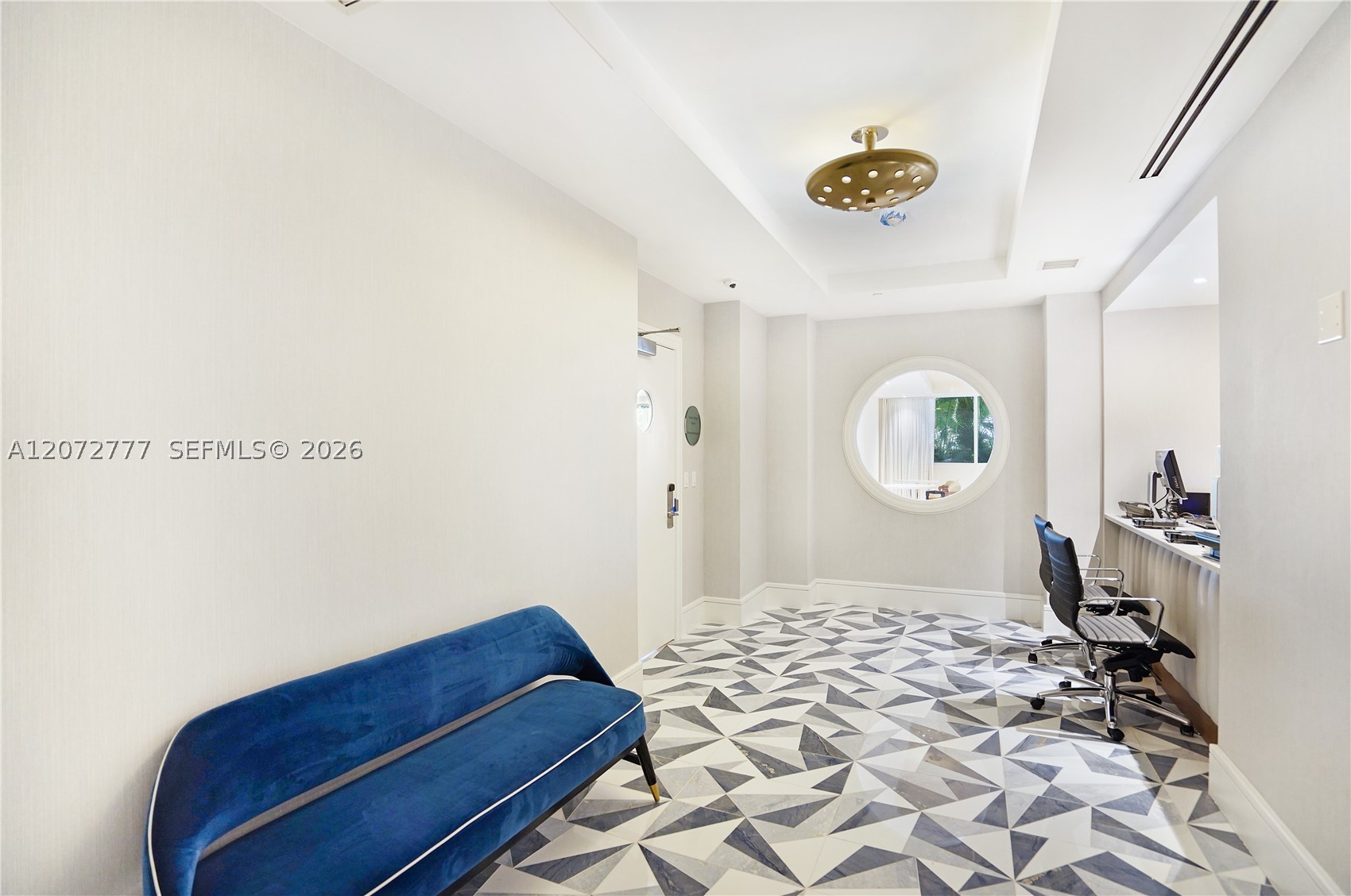 4401 Collins Ave #1115 Miami Beach, FL 33140