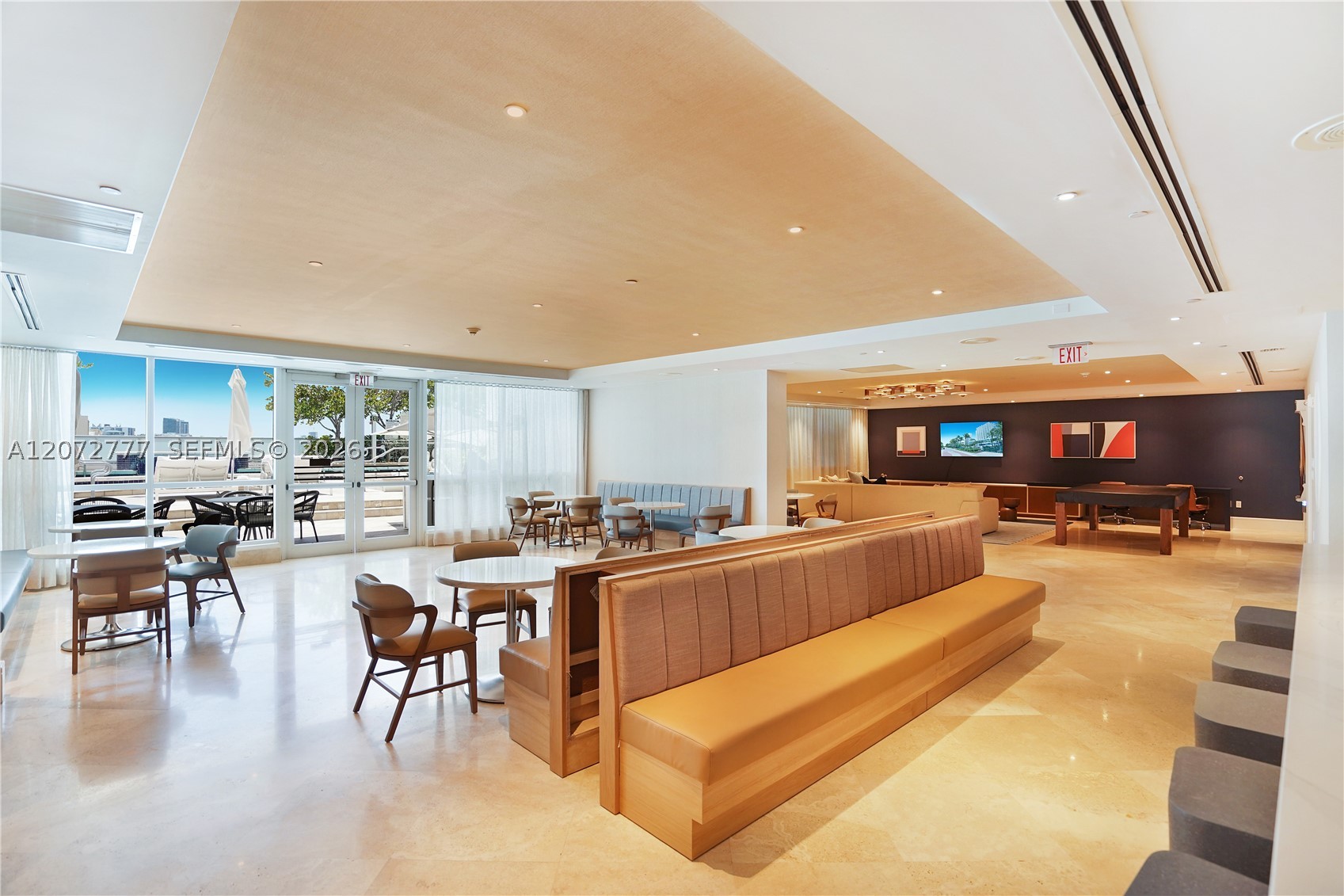 4401 Collins Ave #1115 Miami Beach, FL 33140