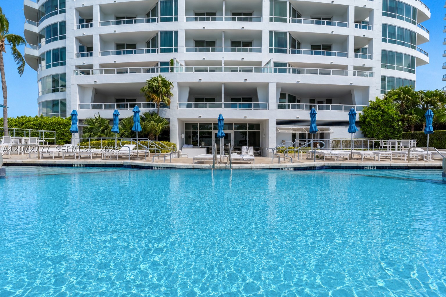 4401 Collins Ave #1115 Miami Beach, FL 33140