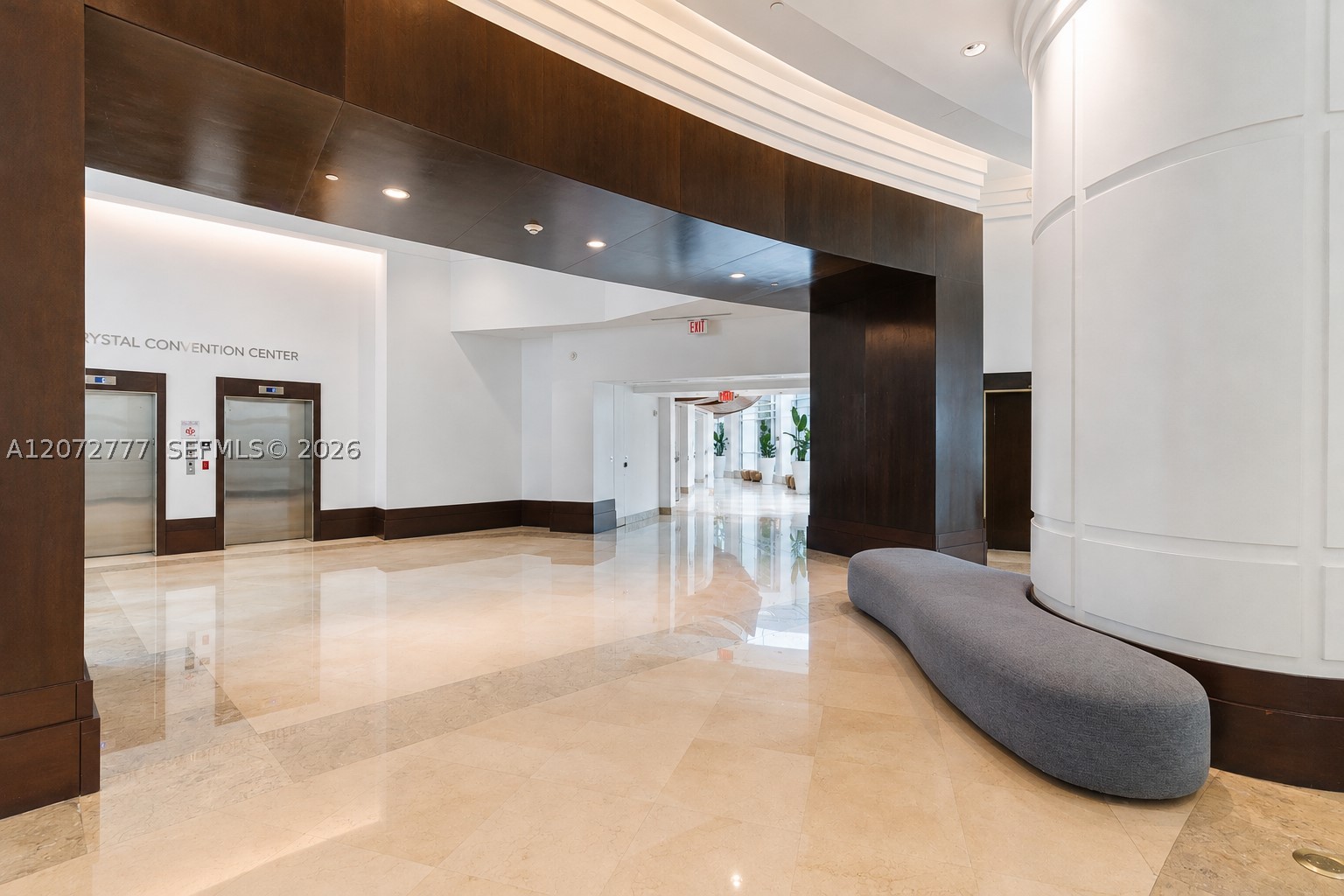 4401 Collins Ave #1115 Miami Beach, FL 33140