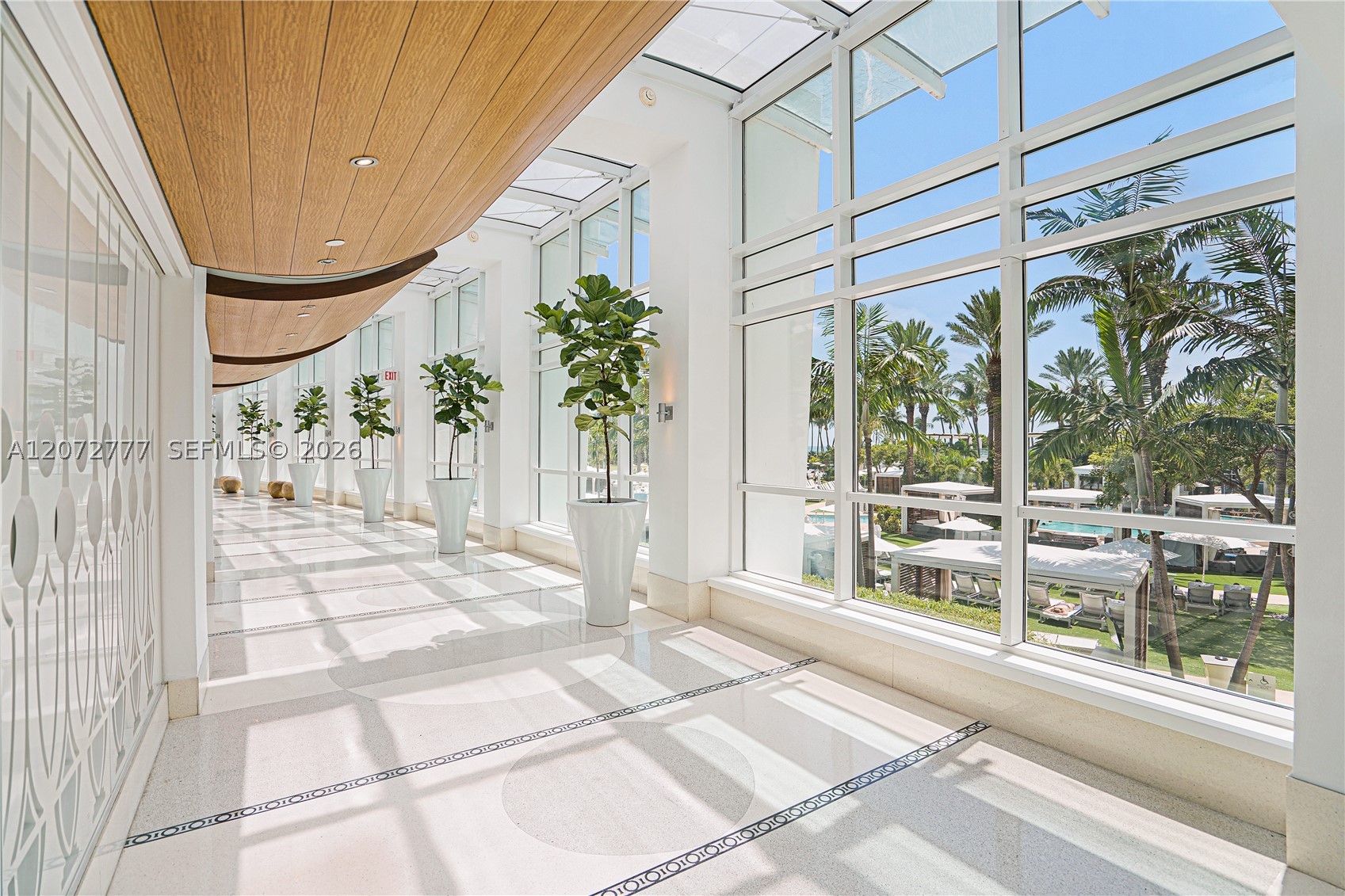 4401 Collins Ave #1115 Miami Beach, FL 33140