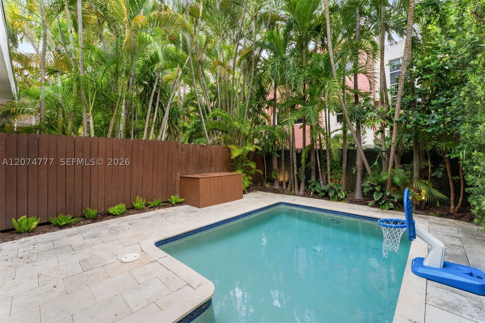 3068 Shipping Ave Coconut Grove, FL 33133